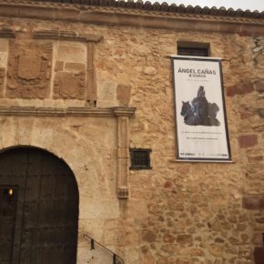 Ángel cañas y SIgnus en el museo Pósito de Campo de Criptana